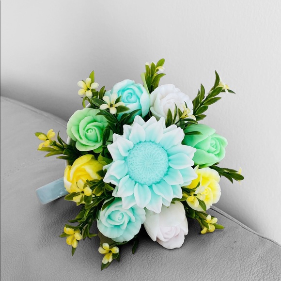 Soap Flowers - Picture 7 of 7